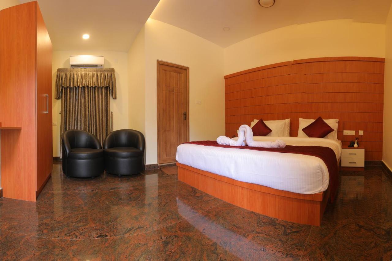 Thenmala Hormuz Inn Kolattupuzha المظهر الخارجي الصورة